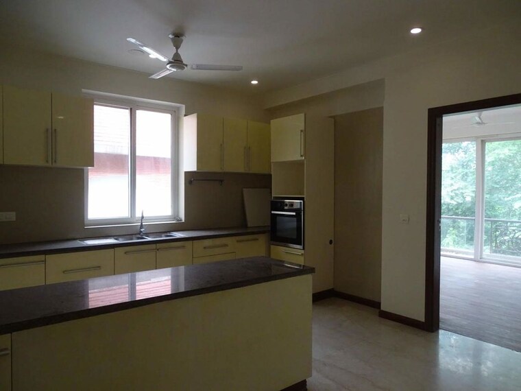 Room, dlf phase i 3 Bedroom 500 Sq.Yd. Builder Floor In Dlf Phase I Gurgaon 10393522