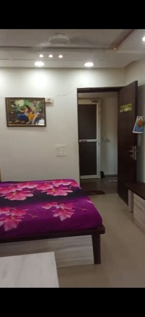 Bedroom in Studio Apartment at Chaitanya Vihar – for Rent