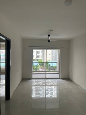 Room in 3 BHK Apartment at Nyati Era, Dhanori – for Rent