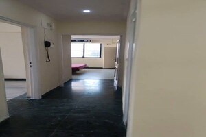 Room in 2 BHK Apartment at Hiranandani Estate Oxford, Ghodbunder Road – for Rent