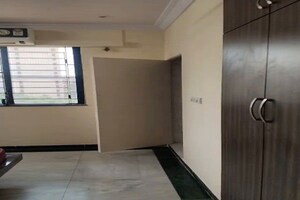 Room in 2 BHK Apartment at Hiranandani Estate Oxford, Ghodbunder Road – for Rent