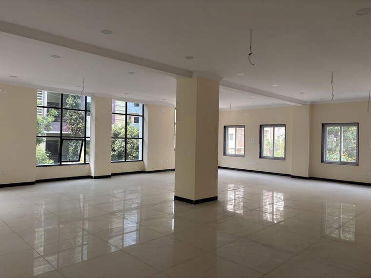 Room, madhapur Commercial Office Space 15000 Sq.Ft. In Madhapur Hyderabad 10393552