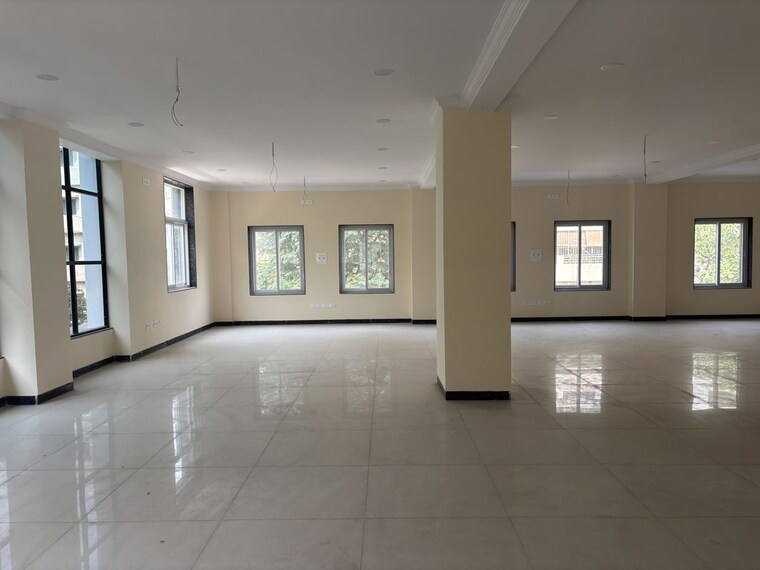 Room, madhapur Commercial Office Space 15000 Sq.Ft. In Madhapur Hyderabad 10393552