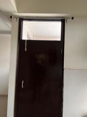 Furnished Amenities in 2.5 BHK Apartment at Royce Sentosa Parc, Raj Nagar Extension – for Sale