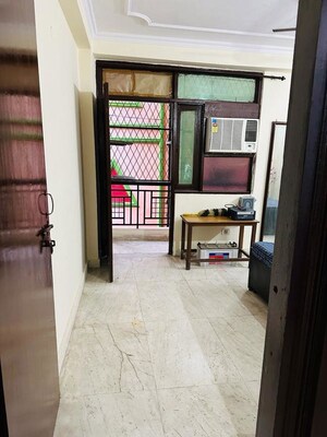Room in 2 BHK Builder Floor at Mehrauli – for Rent