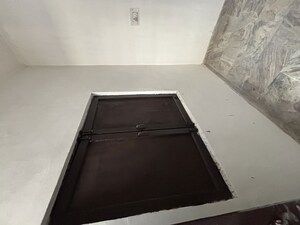 Room in 3 BHK Villa at Veer Savarkar Nagar – for Rent