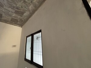 Room in 3 BHK Villa at Veer Savarkar Nagar – for Rent