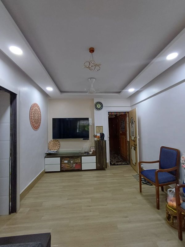 2 BHK 725 Sq.Ft. Apartment in Pareira Nagar CHS