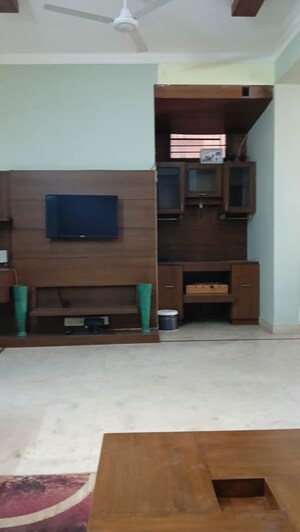 Furnished Amenities in 2 BHK Independent House at Sector 10 – for Rent