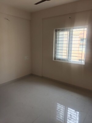 Room in 1 BHK Apartment at Krishna Residency Kadubeesanahalli, Kadubeesanahalli – for Rent