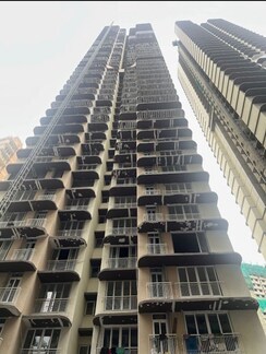 2 BHK Apartment For Rent in Ruparel Sky Green