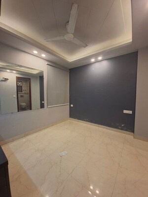 Room in 2 BHK Apartment at Chattarpur – for Rent