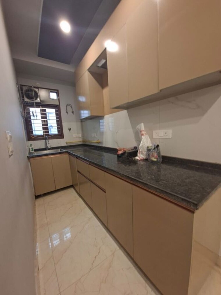 Kitchen, chattarpur 2 Bedroom 85 Sq.Yd. Apartment In Chattarpur Delhi 10393758