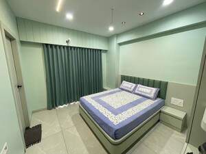 Bedroom in 3 BHK Apartment at Makarba – for Rent