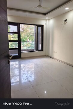 3 BHK + Pooja Room,Servant Room,Study Room,Extra Room,Basement,Store Room Apartment For Rent in Unitech Harmony