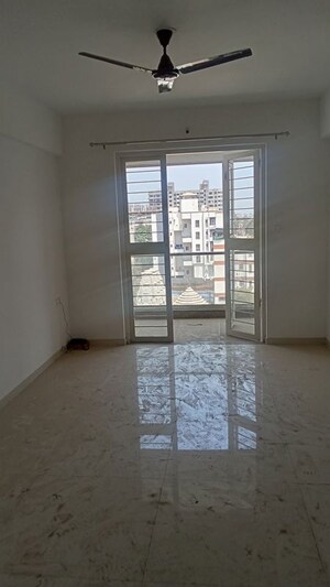 Room in 2 BHK Apartment at Home Manmohan Residency, Kondhwa Budruk – for Sale