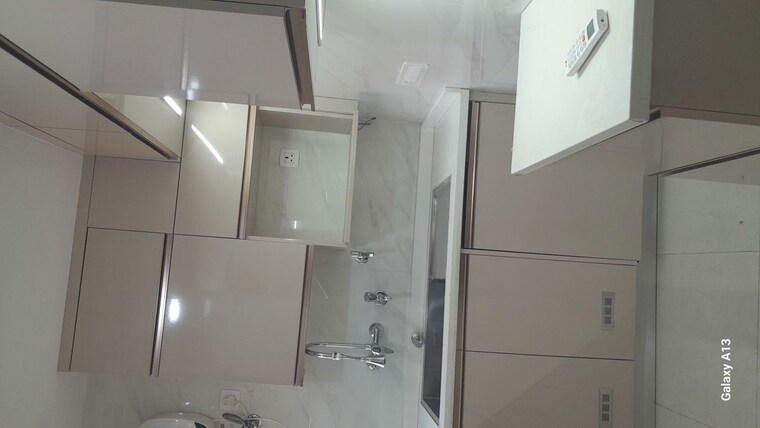 Bathroom, unitech-woodstock-floors 3 Bedroom 1600 Sq.Ft. Builder Floor In Sector 50 Gurgaon 10393817