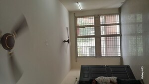 Room in 3 BHK Builder Floor at Unitech Woodstock Floors, Sector 50 – for Rent