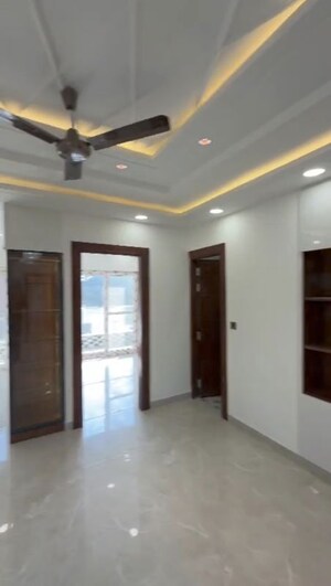Room in 3 BHK Builder Floor at Fidato Honour Homes, Sector 89 – for Rent
