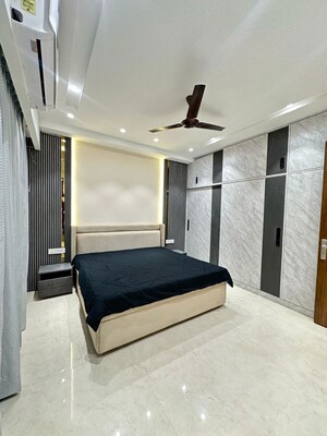 Bedroom in 3 BHK Builder Floor at Sector 10 – for Rent