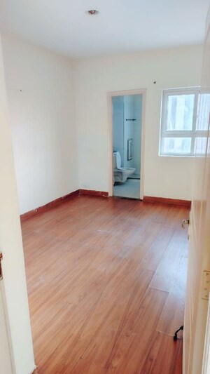 Room in 3 BHK Apartment at Omaxe Hills, Sector 43 – for Rent