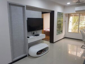 Bathroom in 2 BHK Apartment at Model Town, Andheri West – for Rent