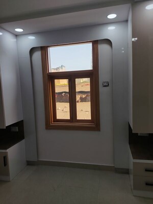 Room in 2 BHK Builder Floor at Uttam Nagar West – for Sale