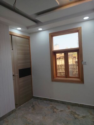 Room in 2 BHK Builder Floor at Uttam Nagar West – for Sale