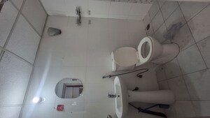 Attached Bathroom in 2.5 BHK Apartment at Supertech Cape Town, Sector 74 – for Rent
