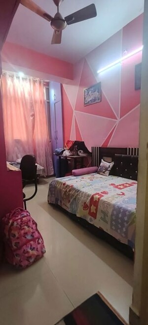 Bedroom in 2.5 BHK Apartment at Supertech Cape Town, Sector 74 – for Rent