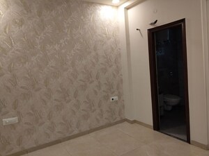 Room in 2 BHK Apartment at Jaipuria Sunrise Green, Lohgarh – for Rent