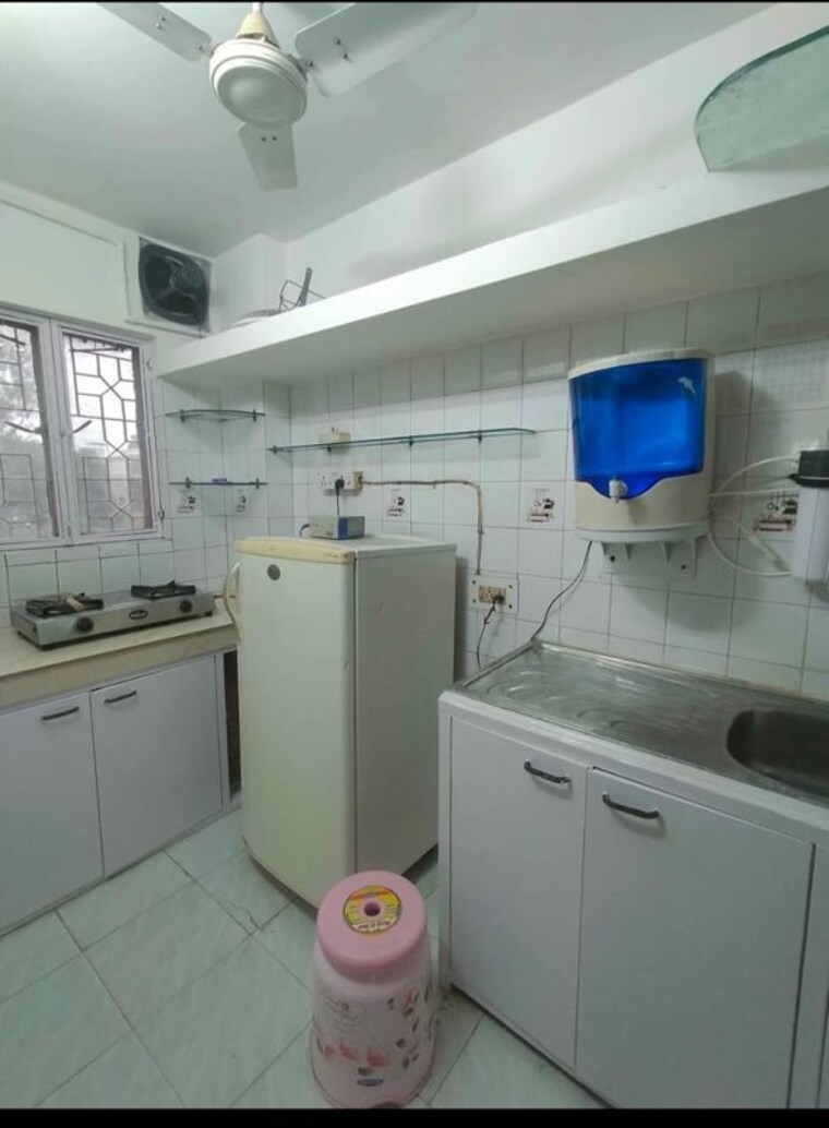 Kitchen, defence colony 1 Bedroom 1300 Sq.Ft. Builder Floor In Defence Colony Delhi 10393905