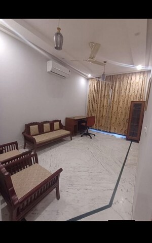 Living Room in 1 BHK Builder Floor at Nehru Enclave – for Rent