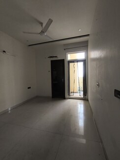3 BHK Apartment For Sale in VIP Road