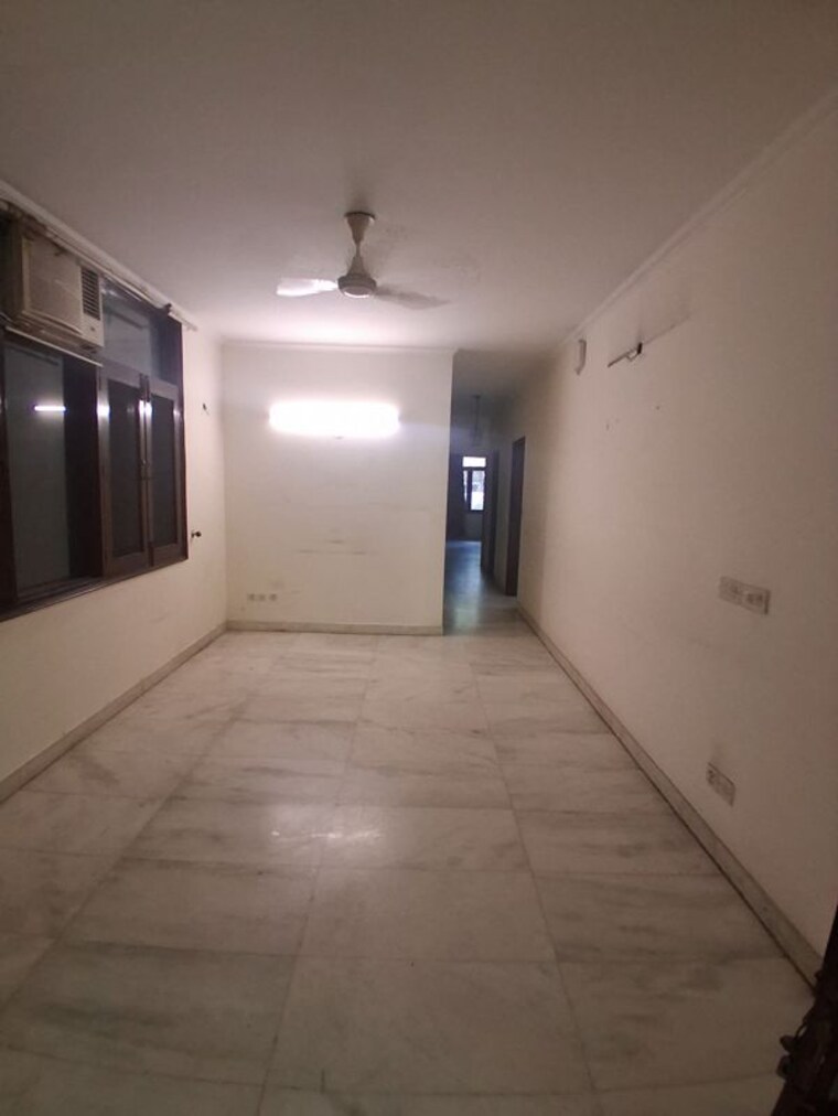 Room, greater kailash i 4 Bedroom 5000 Sq.Ft. Builder Floor In Greater Kailash I Delhi 10393984