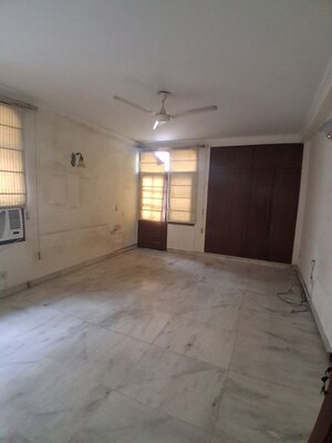 Room in 4 BHK Builder Floor at Greater Kailash I – for Sale