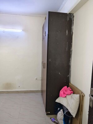 Furnished Amenities in 2.5 BHK Apartment at Gardenia Gateway, Sector 75 – for Rent