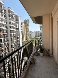 2.5 BHK + Pooja Room Apartment For Rent in Gardenia Gateway