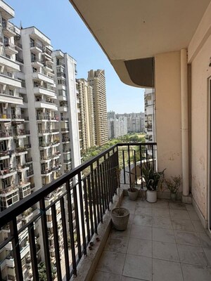 2.5 BHK Apartment For Rent in Gardenia Gateway, Sector 75