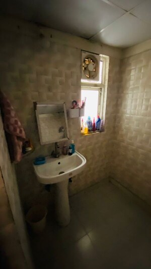 Bathroom in 2.5 BHK Apartment at Gardenia Gateway, Sector 75 – for Rent