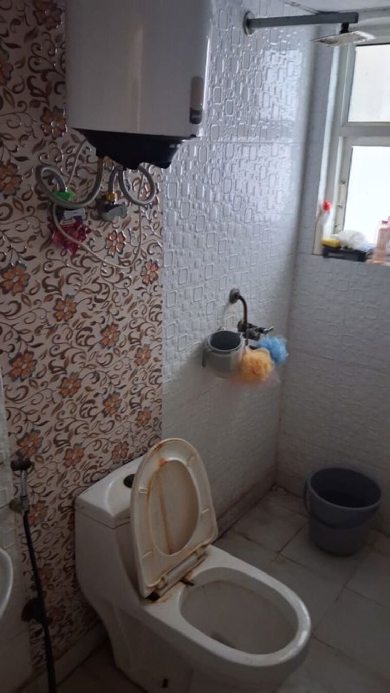 Bathroom, aims-golf-city 2 Bedroom 1150 Sq.Ft. Apartment In Sector 75 Noida 10394008