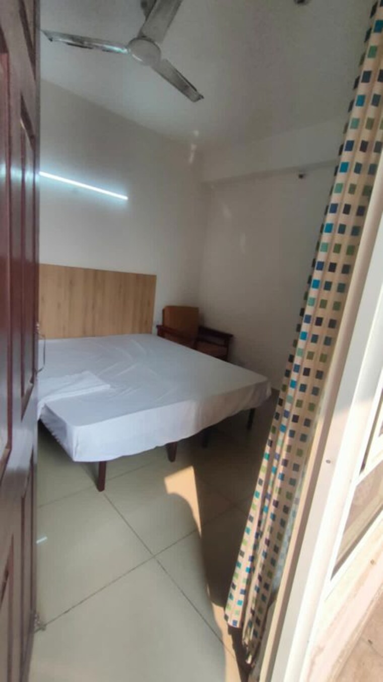 Bedroom, gardenia-gateway 2.5 Bedroom 1265 Sq.Ft. Apartment In Sector 75 Noida 10394012