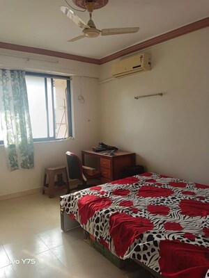 Bedroom in 2 BHK Apartment at Divine CHS Powai, Powai – for Rent