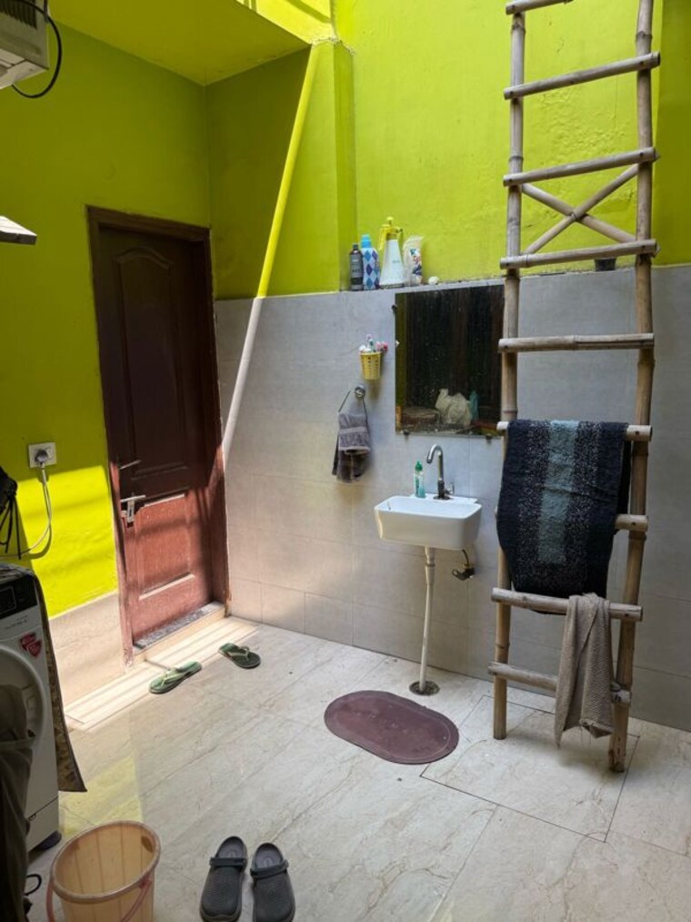 Team Area, rwa-apartments-sector-45 2 Bedroom 162 Sq.Mt. Independent House In Sector 45 Noida 10394038