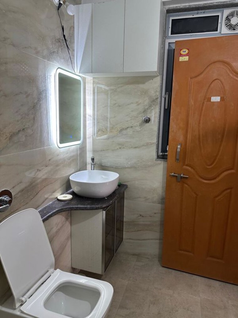 Bathroom, chandivali 2 Bedroom 700 Sq.Ft. Apartment In Chandivali Mumbai 10394032
