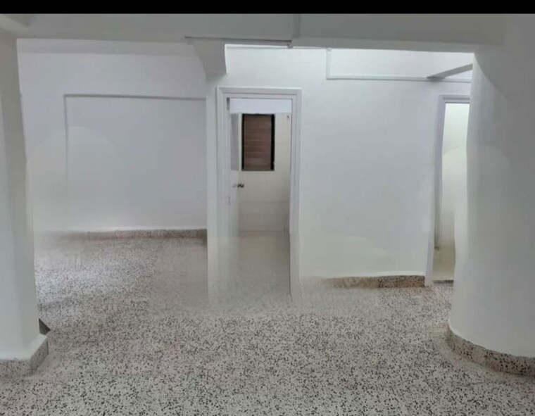 Room, prabhadevi-chs Commercial Office Space 900 Sq.Ft. In Prabhadevi Mumbai 10394046