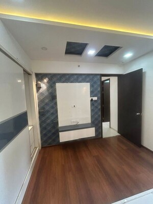 Room in 2 BHK Apartment at Saarrthi Skybay, Mahalunge – for Rent