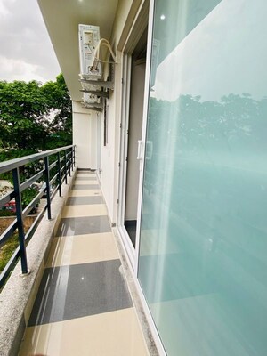 Balcony in 1 BHK Builder Floor at Eros Rosewood City, Sector 49 – for Rent