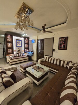 Living Room in 4 BHK Builder Floor at Rajendra Nagar Sector 3 – for Sale