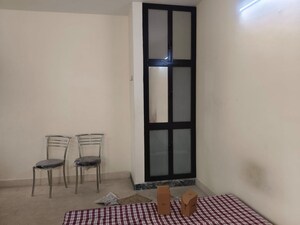 Room in Studio Builder Floor at Civil Lines – for Rent